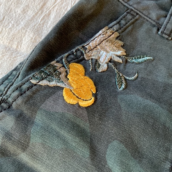 Free people embroidered shorts - Picture 3 of 4